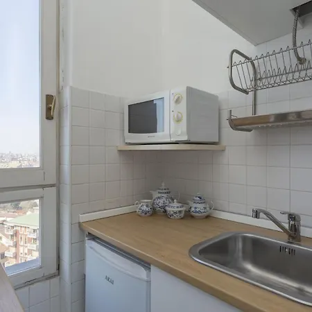 Skyline View Biancamano 1 Bdr With Balcony By Rentopolis Milan