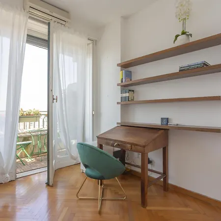 Skyline View Biancamano 1 Bdr With Balcony By Rentopolis 公寓 米兰