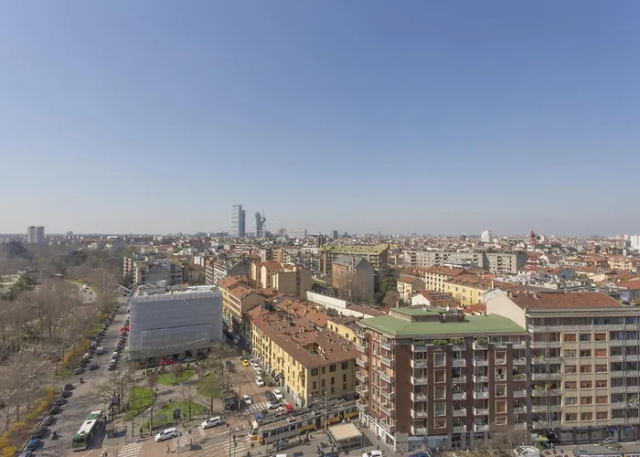 Skyline View Biancamano 1 Bdr With Balcony By Rentopolis *