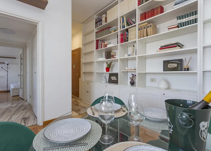 Διαμέρισμα Skyline View Biancamano 1 Bdr With Balcony By Rentopolis *